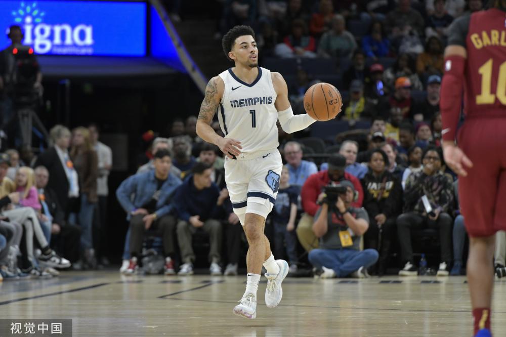 反而帮助他 反而帮助他