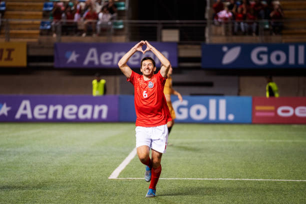 他不仅仅是 他不仅仅是